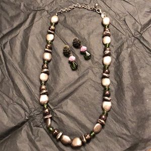 VTG Chico’s necklace & earrings, metal w/stones